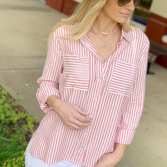 ✨LAST ONE✨Red striped roll tab sleeve button up - Picture 7 of 8